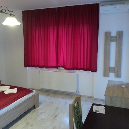Downtown Apartment Miskolc Eksteriør billede