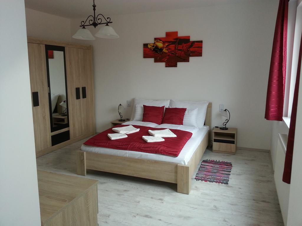 Downtown Apartment Miskolc Eksteriør billede