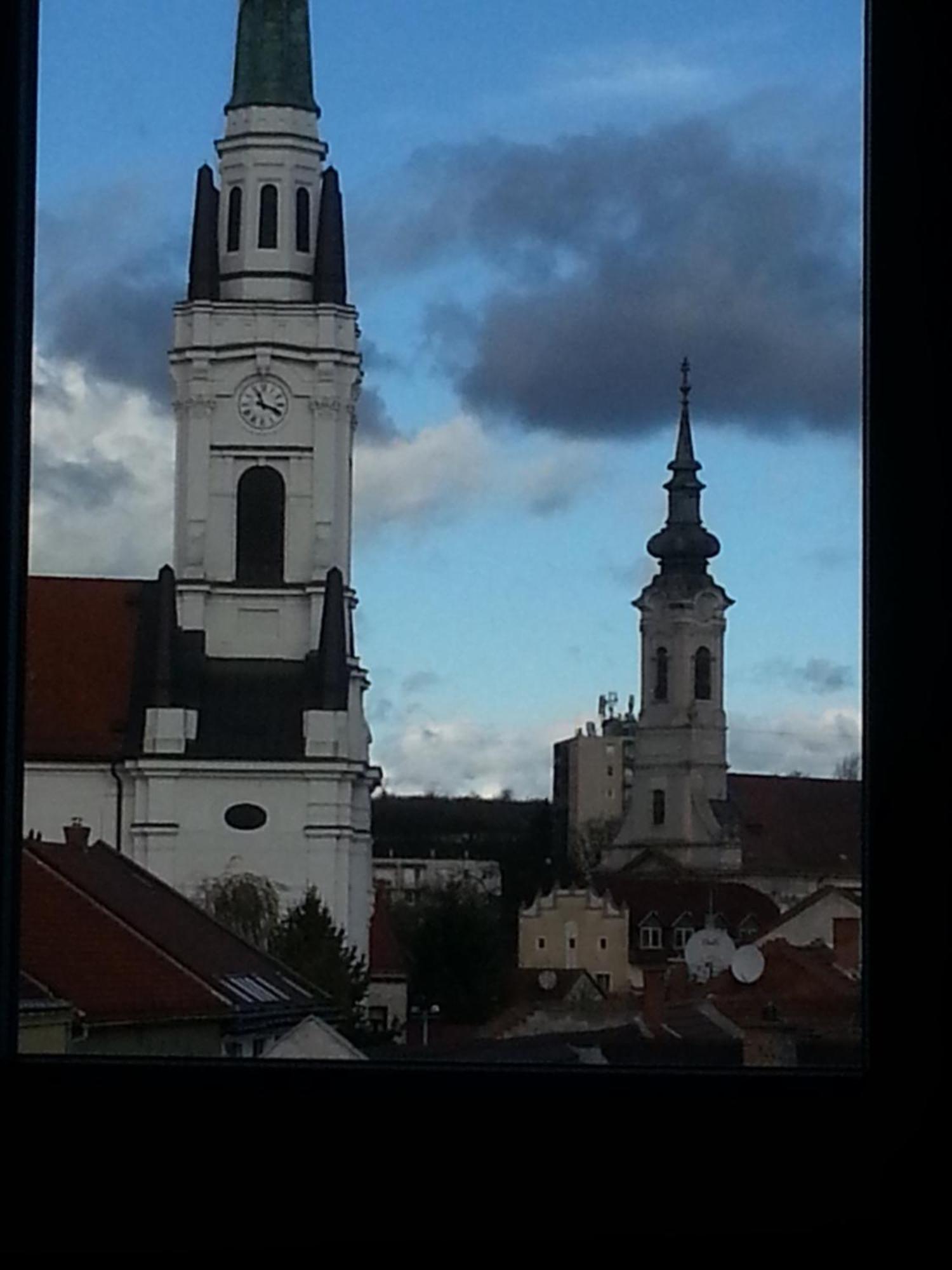 Downtown Apartment Miskolc Eksteriør billede