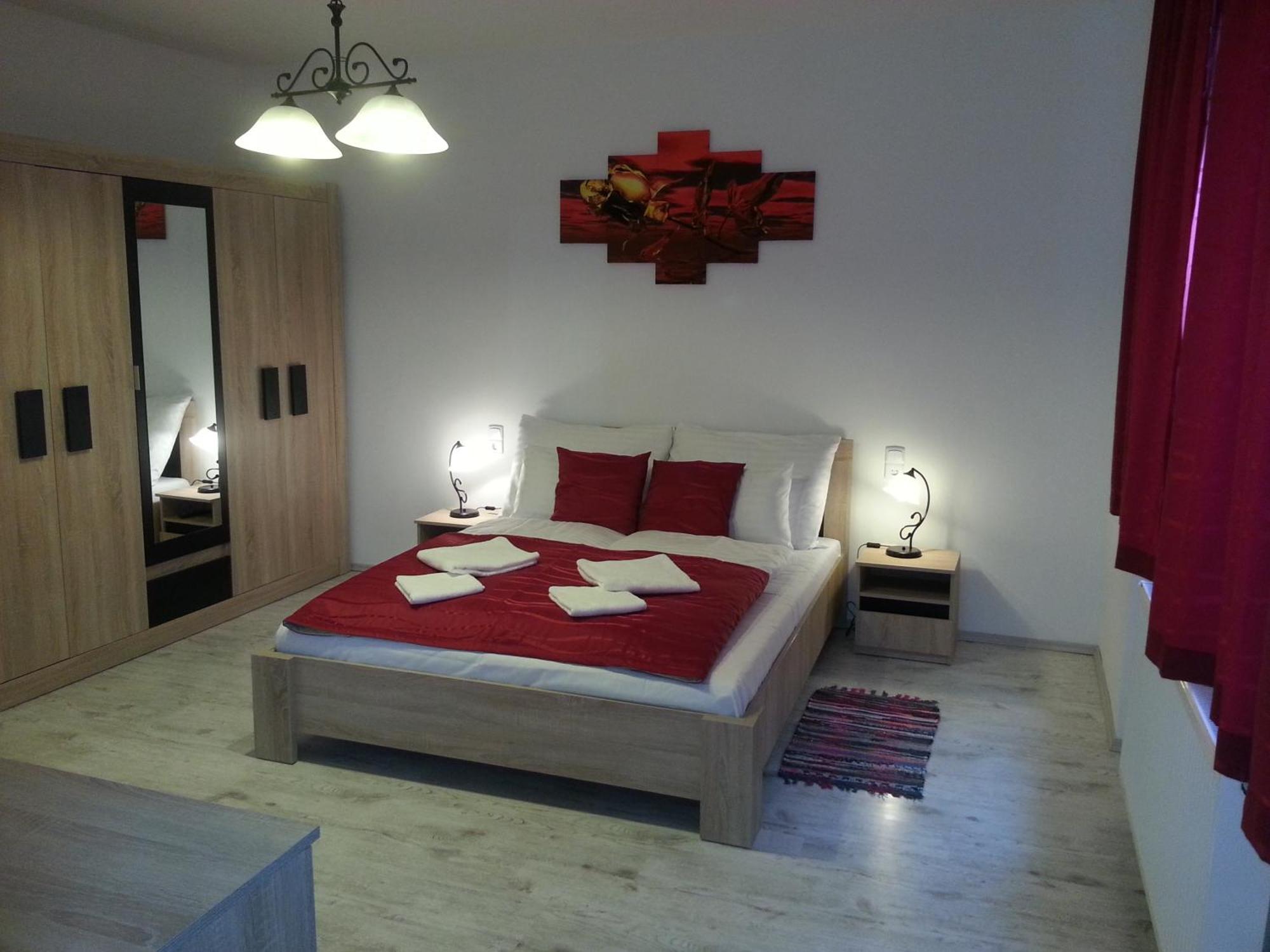 Downtown Apartment Miskolc Eksteriør billede