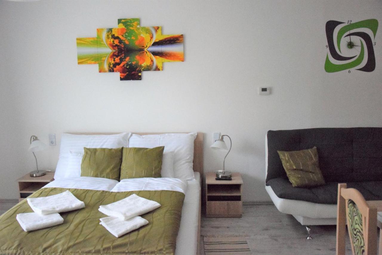Downtown Apartment Miskolc Eksteriør billede