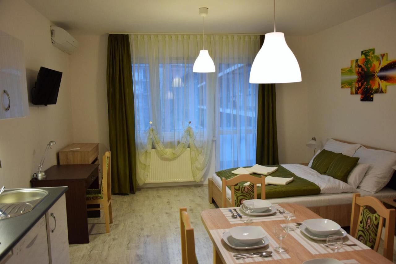 Downtown Apartment Miskolc Eksteriør billede